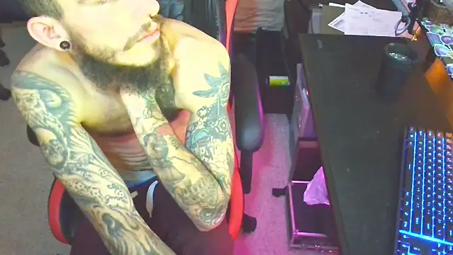 Snapshot of XMeF10 chatting on January 31, 2025, 3:20 am XMeF10 online show from January 31, 2025, 3:20 am