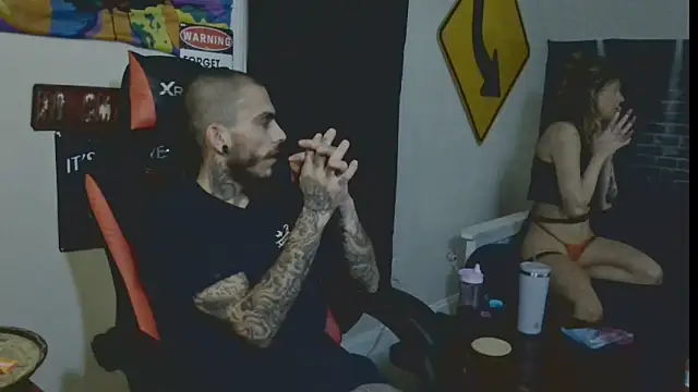 Snapshot of XMeF10 chatting on March 15, 2025, 7:31 am XMeF10 online show from March 15, 2025, 7:31 am