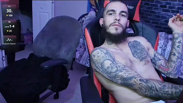 Snapshot of XMeF10 chatting on January 19, 2025, 12:17 pm XMeF10 online show from January 19, 2025, 12:17 pm