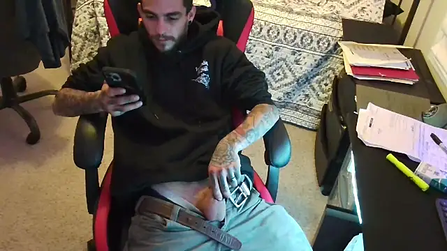 Snapshot of XMeF10 chatting on February 12, 2025, 11:09 pm XMeF10 online show from February 12, 2025, 11:09 pm