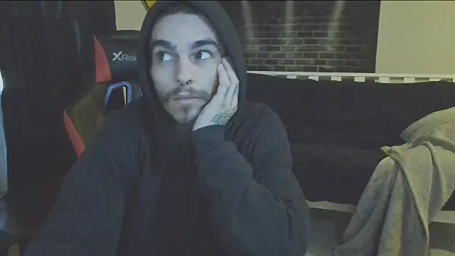 Snapshot of XMeF10 chatting on March 2, 2025, 1:09 pm XMeF10 online show from March 2, 2025, 1:09 pm