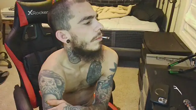 Snapshot of XMeF10 chatting on January 28, 2025, 12:00 pm XMeF10 online show from January 28, 2025, 12:00 pm