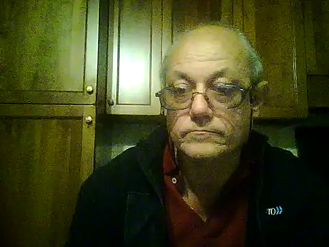 Snapshot of gianbragallini chatting on October 20, 2025, 10:10 pm gianbragallini online show from October 20, 2025, 10:10 pm