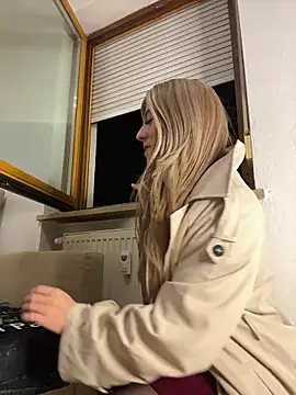 See my Boobs  online show from December 16, 2025, 6:01 pm