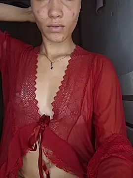 HelenHoltz online show from December 4, 2025, 1:54 pm