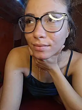 Snapshot of HelenHoltz chatting on July 2, 2026, 3:29 pm HelenHoltz online show from July 2, 2026, 3:29 pm