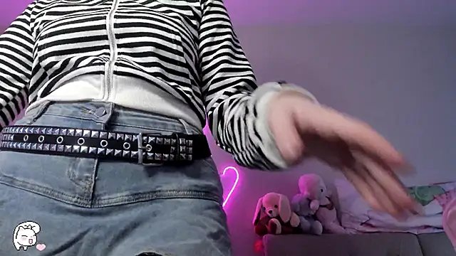 Snapshot of SweetieMollyy chatting on November 10, 2025, 9:36 am SweetieMollyy online show from November 10, 2025, 9:36 am