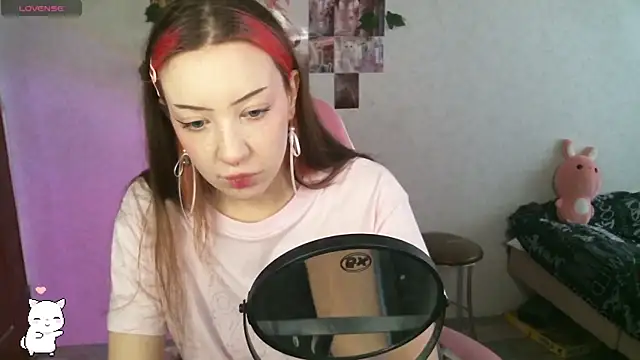 Snapshot of SweetieMollyy chatting on March 3, 2025, 7:57 am SweetieMollyy online show from March 3, 2025, 7:57 am