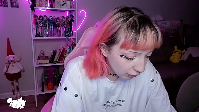 Snapshot of SweetieMollyy chatting on November 1, 2025, 1:16 pm SweetieMollyy online show from November 1, 2025, 1:16 pm