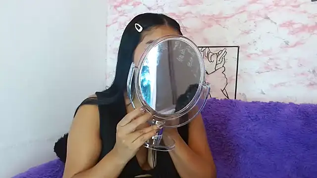 anahi  s online show from November 29, 2025, 6:52 pm