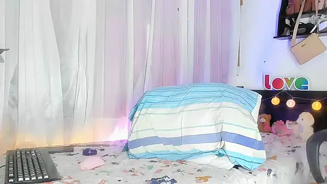  Fernanda Sanchez online show from January 13, 2026, 12:25 am