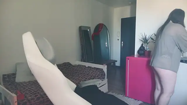 ce leste   online show from April 17, 2026, 11:57 am