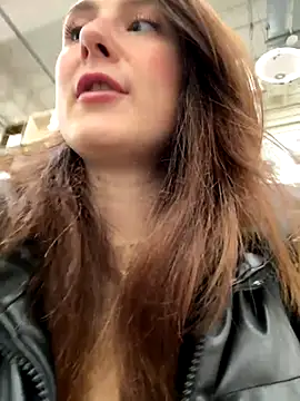 Snapshot of Dina_Tease chatting on November 9, 2025, 1:15 pm Dina Tease online show from November 9, 2025, 1:15 pm