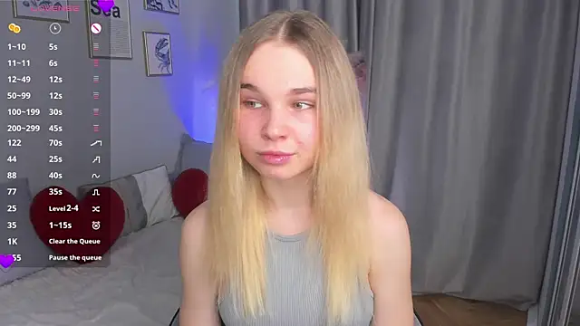 OdetteHarwick online show from November 4, 2025, 8:07 am