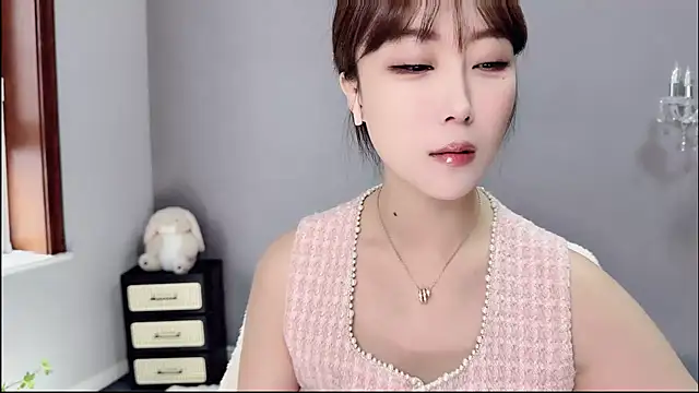 Snapshot of jingling666 chatting on October 17, 2025, 12:25 am jingling666 online show from October 17, 2025, 12:25 am