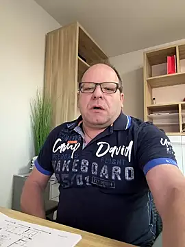 coupleLatinaLovers online show from March 19, 2025, 6:03 am