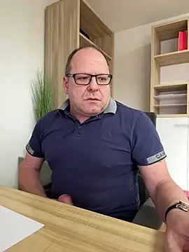 coupleLatinaLovers online show from February 17, 2025, 10:29 am