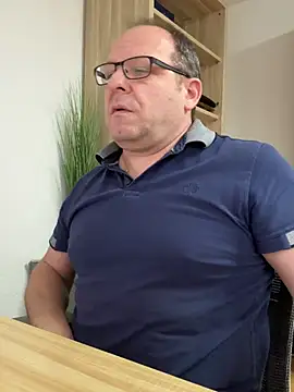 coupleLatinaLovers online show from February 7, 2025, 10:50 am