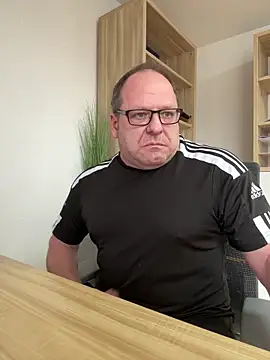 coupleLatinaLovers online show from February 10, 2025, 12:39 pm