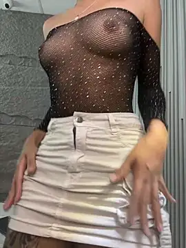 KaitlynLoveCam online show from November 18, 2025, 10:45 pm