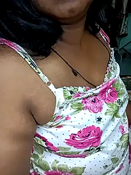 Snapshot of niketa__ chatting on February 12, 2025, 12:27 am niketa online show from February 12, 2025, 12:27 am