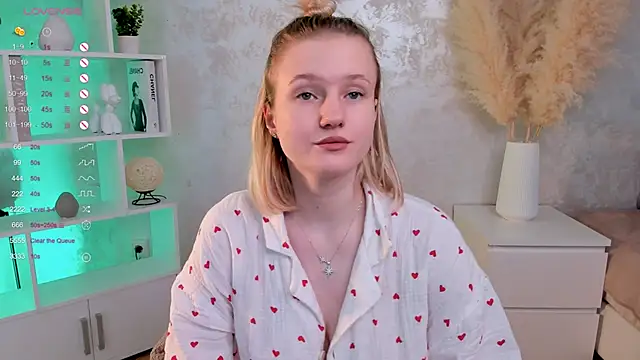 MaydaFoulk online show from March 3, 2025, 5:16 am