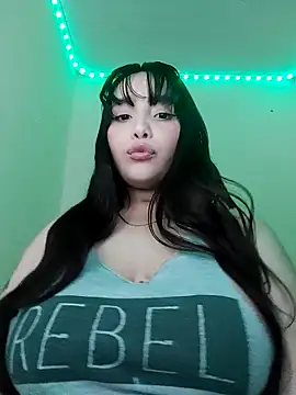 jacksyangeel2 online show from February 19, 2026, 5:04 am