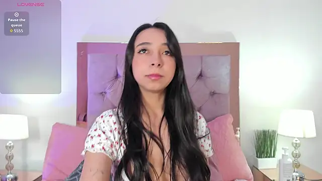 melanie hills online show from November 5, 2025, 11:24 am