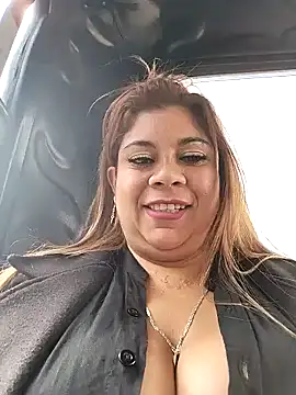 Snapshot of Laura-Hernandez chatting on March 1, 2025, 2:55 pm Laura-Hernandez online show from March 1, 2025, 2:55 pm