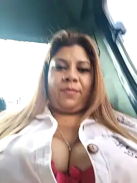 Snapshot of Laura-Hernandez chatting on January 26, 2025, 7:52 pm Laura-Hernandez online show from January 26, 2025, 7:52 pm