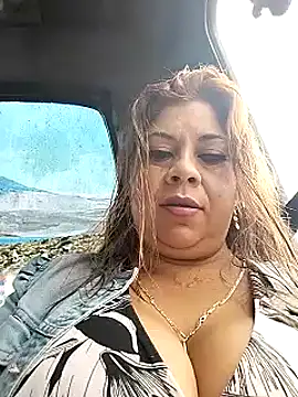 Snapshot of Laura-Hernandez chatting on February 28, 2025, 3:26 pm Laura-Hernandez online show from February 28, 2025, 3:26 pm