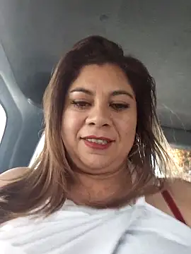 Laura-Hernandez online show from March 15, 2026, 3:19 pm