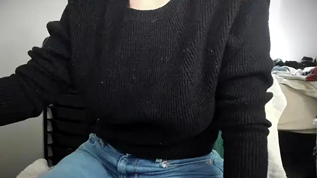 bigb00tyjudyyX online show from November 15, 2025, 5:06 pm