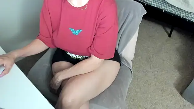 Snapshot of bigb00tyjudyyX chatting on June 11, 2026, 2:58 pm bigb00tyjudyyX online show from June 11, 2026, 2:58 pm