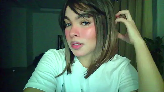 Snapshot of Kiri_Cutee chatting on November 15, 2025, 4:27 am Kiri Cutee online show from November 15, 2025, 4:27 am