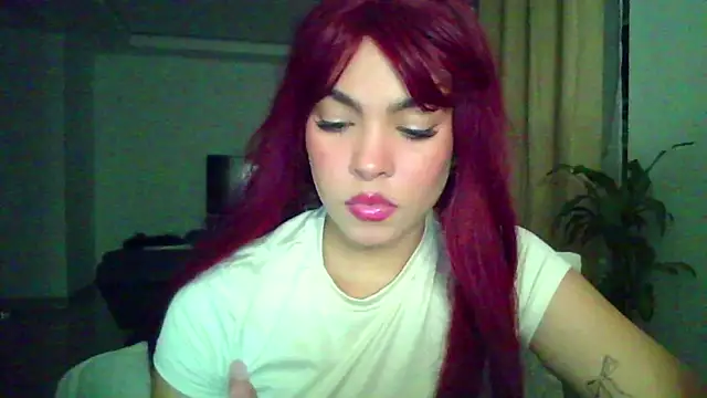 Snapshot of Kiri_Cutee chatting on November 19, 2025, 4:34 am Kiri Cutee online show from November 19, 2025, 4:34 am