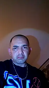 Snapshot of NewKing100 chatting on February 20, 2025, 7:45 am NewKing100 online show from February 20, 2025, 7:45 am