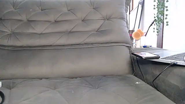 Angel Hotwife online show from March 20, 2026, 8:10 pm