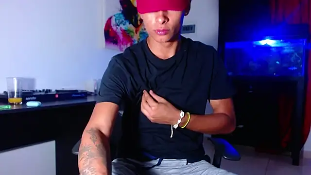 enjoy vibes online show from October 10, 2025, 2:01 am