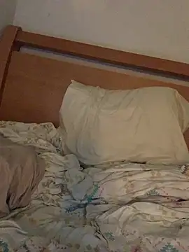 kioluy online show from January 11, 2026, 11:22 pm