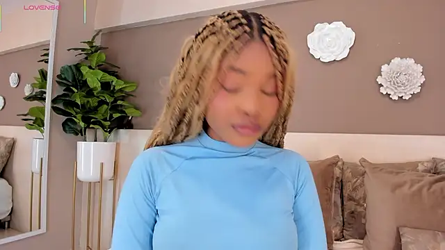 Snapshot of AriaFoster chatting on February 9, 2026, 4:32 am AriaFoster online show from February 9, 2026, 4:32 am