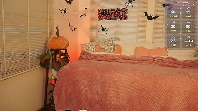 lexicoyy  online show from October 30, 2025, 5:50 am