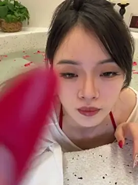 Snapshot of Fairy-HF chatting on February 11, 2026, 1:11 pm Fairy-HF online show from February 11, 2026, 1:11 pm