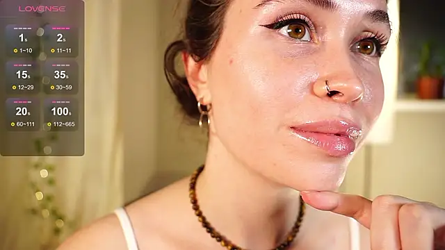 Snapshot of alma_yammy chatting on February 1, 2026, 6:28 pm alma yammy online show from February 1, 2026, 6:28 pm