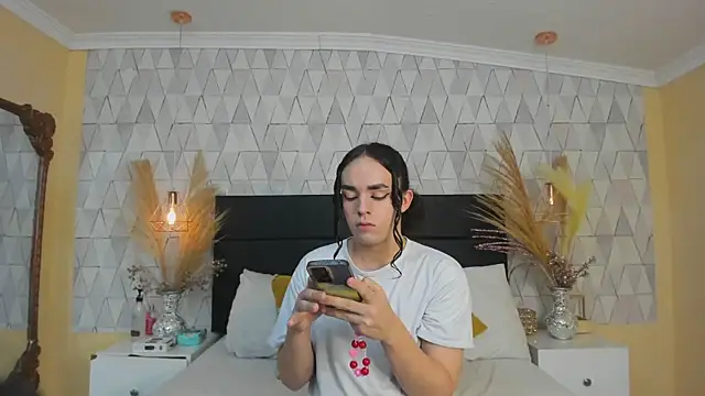 JustinePerry online show from March 3, 2026, 3:57 am