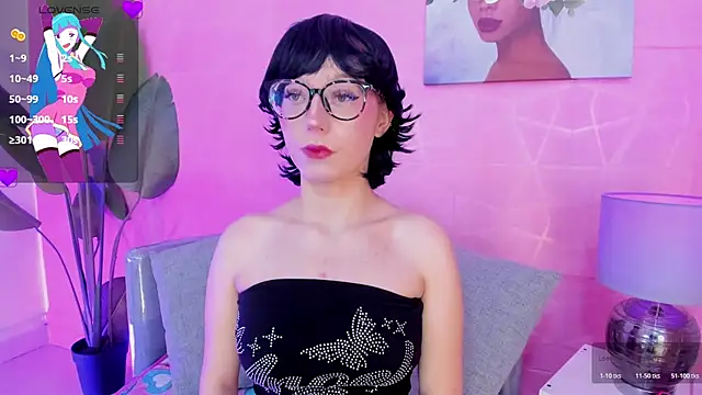 Trixiroy online show from November 28, 2025, 3:07 am