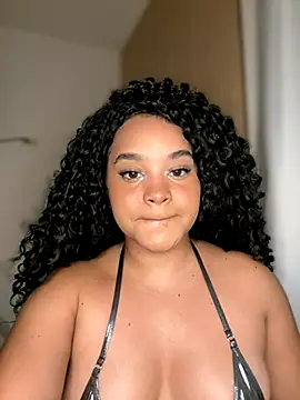 Lucy wilson5 online show from November 11, 2025, 2:17 am