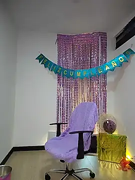 Snapshot of 911Calling chatting on February 8, 2025, 2:36 am 911Calling online show from February 8, 2025, 2:36 am