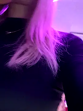 Snapshot of 911Calling chatting on December 1, 2025, 1:50 am 911Calling online show from December 1, 2025, 1:50 am