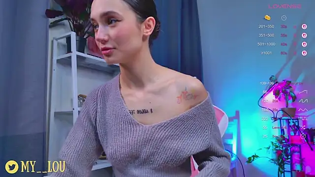 MyLou  online show from October 26, 2025, 3:12 pm